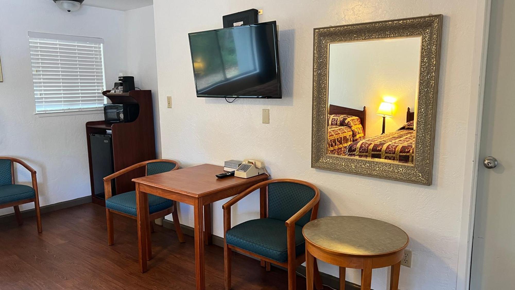 Pine Cone Motel Willits Εξωτερικό φωτογραφία
