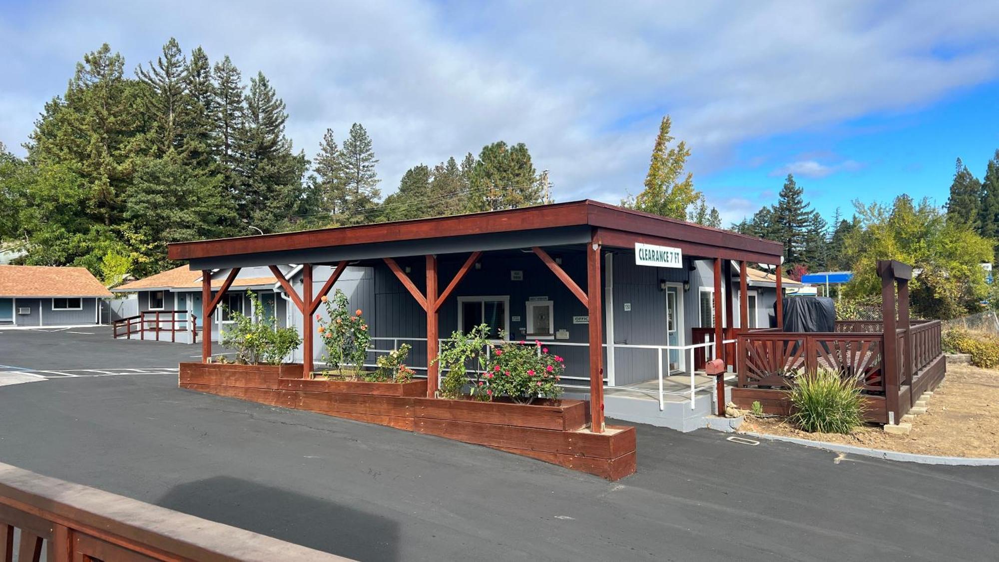 Pine Cone Motel Willits Εξωτερικό φωτογραφία